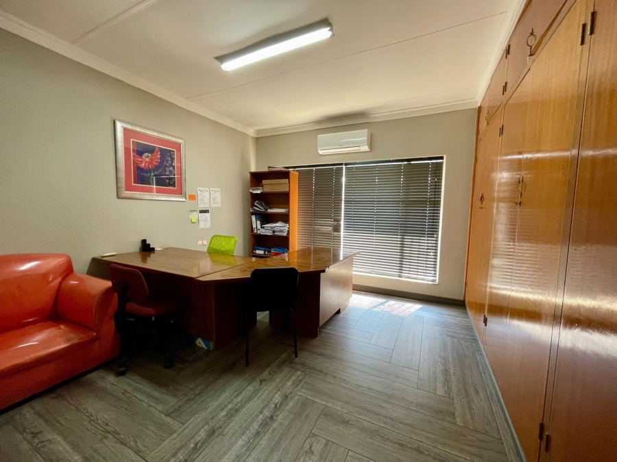 Commercial Property for Sale in Wilkoppies North West